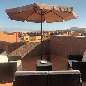Apartment Brisas Fuerteventura: Optic Fiber,solarium,bbq, Corralejo